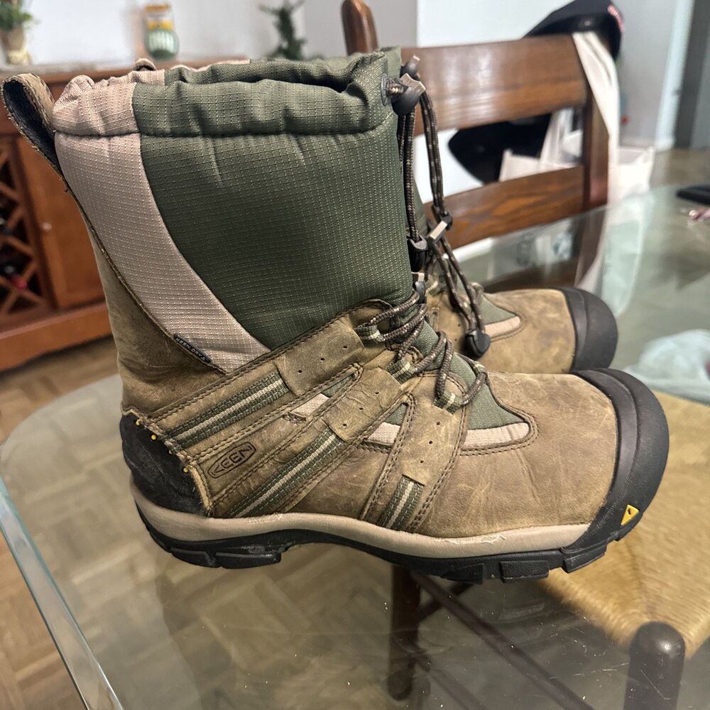 Keen Brixen Waterproof Insulation Boot Men 10.5 Winter Hike Mountaineering Rare
